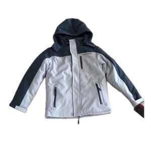 🩸Donating Soon! Weatherproof Jacket